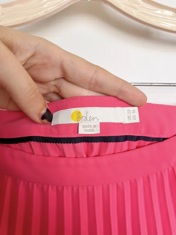 Boden • Kristen Pleated Skirt in Strawberry Shortcake Pink midi coral accordion - Image 7