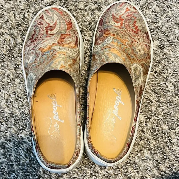 Free People Tapestry Wynwood Slide On Mule Sneaker Shoe Size 6 Slip On Clogs - Image 8