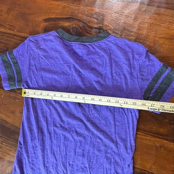 Campus Lifestyle Colorado Rockies MLB Purple V-Neck Graphic T-Shirt Womens Small - Image 3
