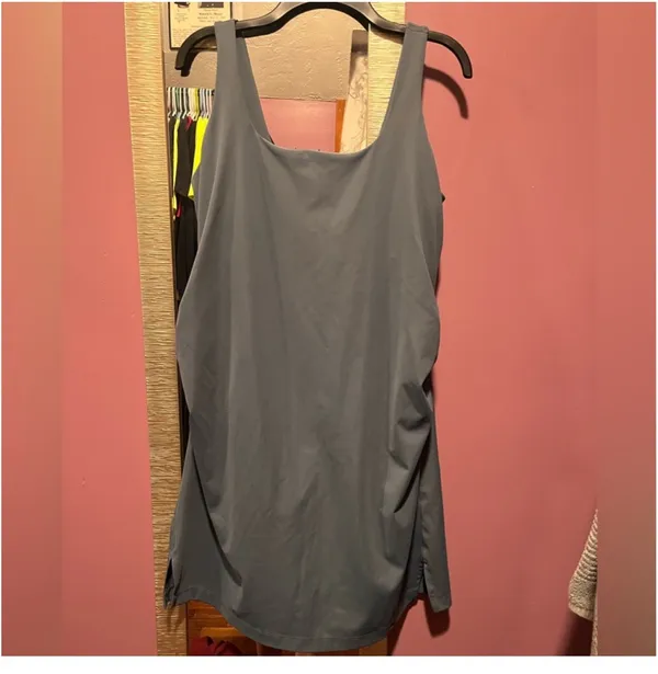 Old Navy Maternity Athletic Dress - Image 9