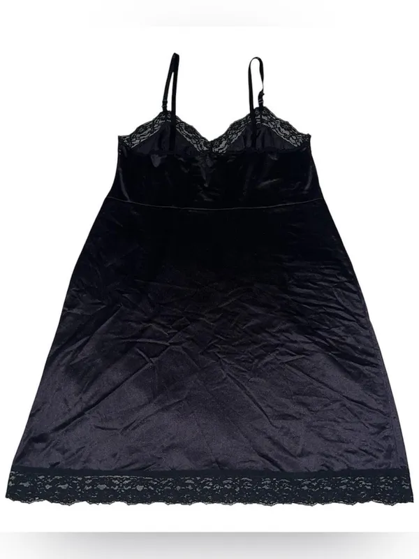 Black lace satiny slip dress. Size L - Image 2