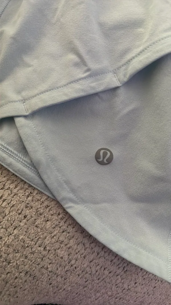 Lululemon High-Rise Speed Up 4" - Image 3
