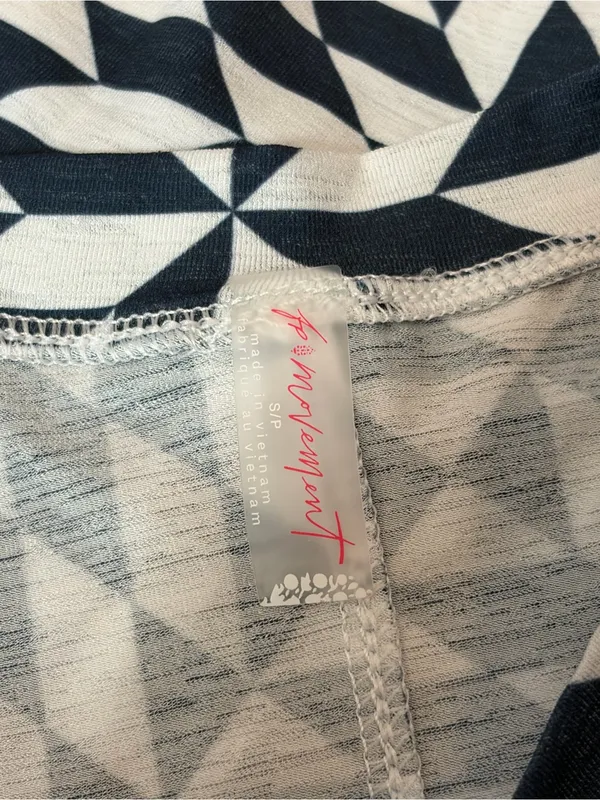 Free people movement printed temp sleeveless activewear gym tank top size small - Image 3