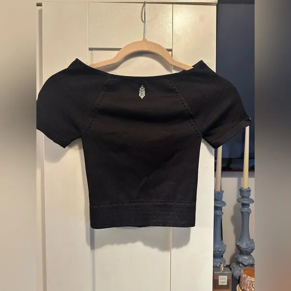 NWOT FREE PEOPLE Cut It Out Short Sleeve Top - Black $58 MSRP - Image 6
