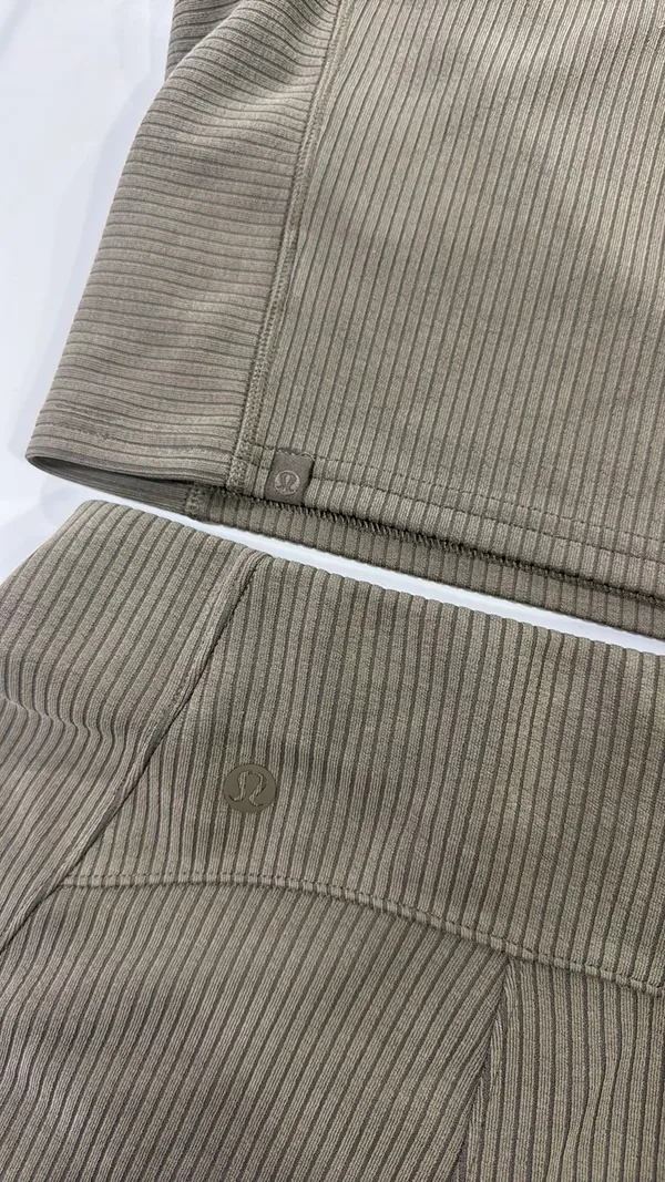 Lululemon Softstreme Set Ribbed - Image 3