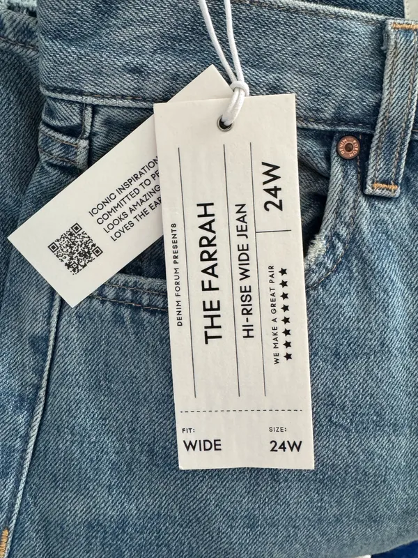 Aritzia Denim Forum The Farrah Hi-Rise Wide Jean in 7 Yrs Bleu Taboo - Image 5