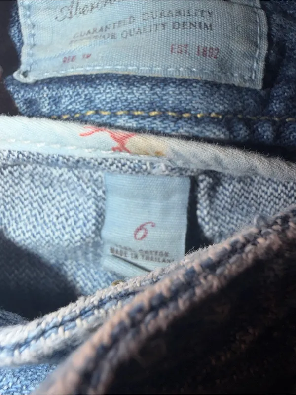 Vintage Abercrombie & Fitch Light Wash Distressed Denim Mini Skirt Size 6 - Image 6
