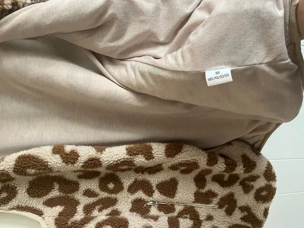 Leopard print vest (Size M) - Image 4