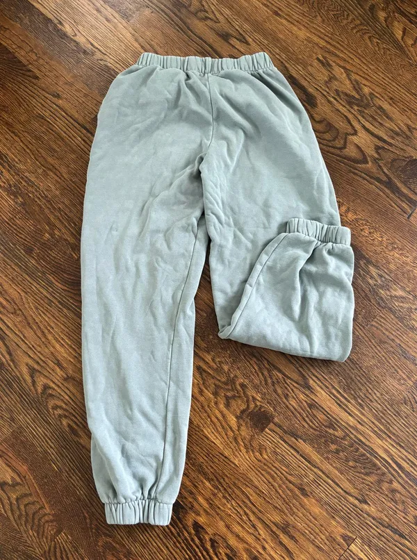 Brandy Melville Sweatpants - Image 4
