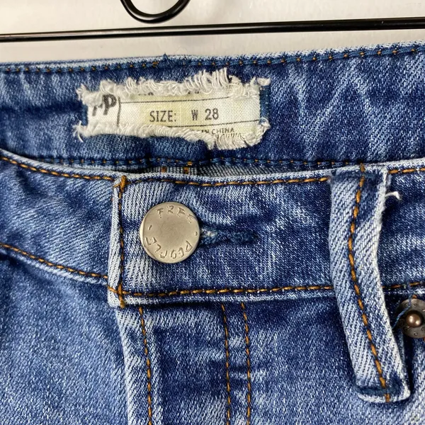 Free People Distressed Skinny Ankle Jeans Size 28 - Image 4