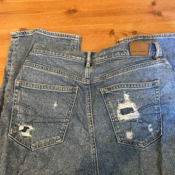 American eagle highest rise 90s boyfriend jeans! size 10 - Image 3