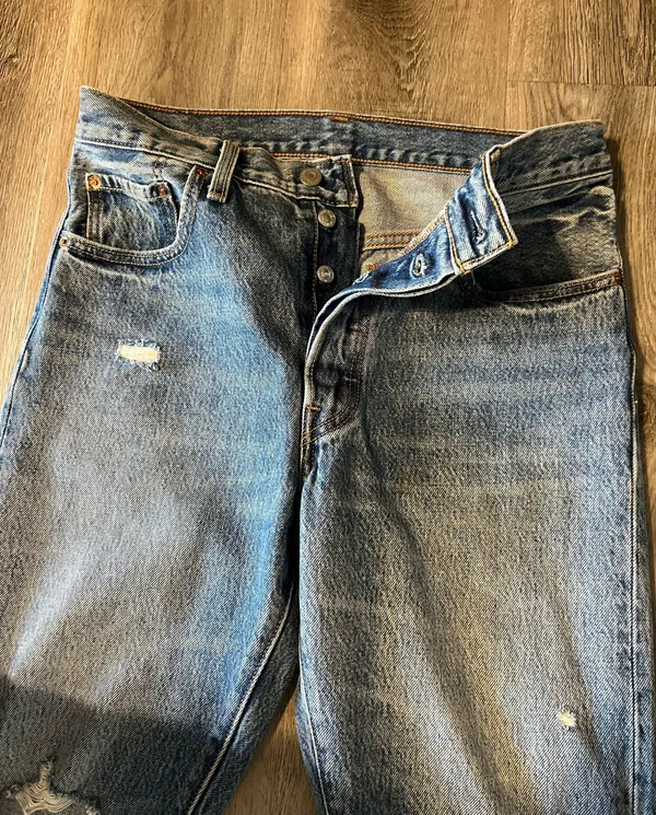 Levi’s 501 Ripped Jeans - Image 4
