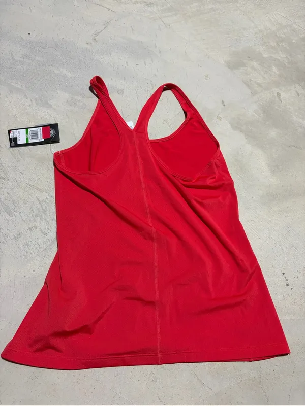 Under Armour NWT Women's Red Performance Racerback Tank large - Image 7