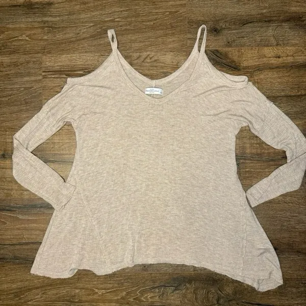 Abercrombie & Fitch Beige Ribbed Knit Cold Shoulder Asymmetrical Hem Tunic Top - Image 7
