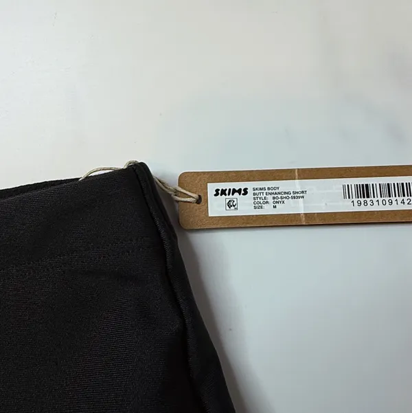 NWT Skims Body Butt Enhancing Padded Shorts  - Image 4