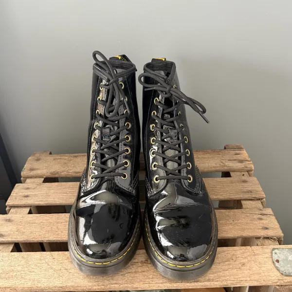 DR. MARTENS Black Patent‎ Leather ZAVALA COMBAT BOOT Size 10 A32 - Image 4