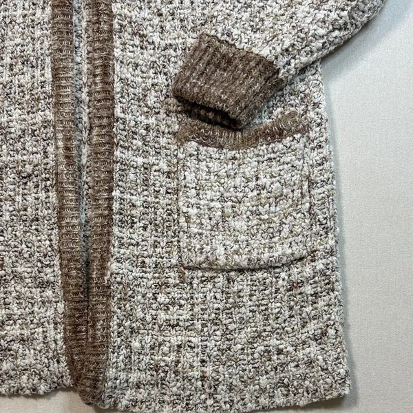 Monto Par Le Chois Cardigan in Cream and Brown - Image 3