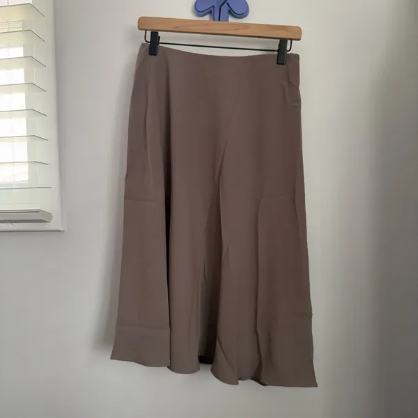Spanx Small NEW Satin Crepe Asymmetrical Skirt Smoke Beige Tan Office Business - Image 5