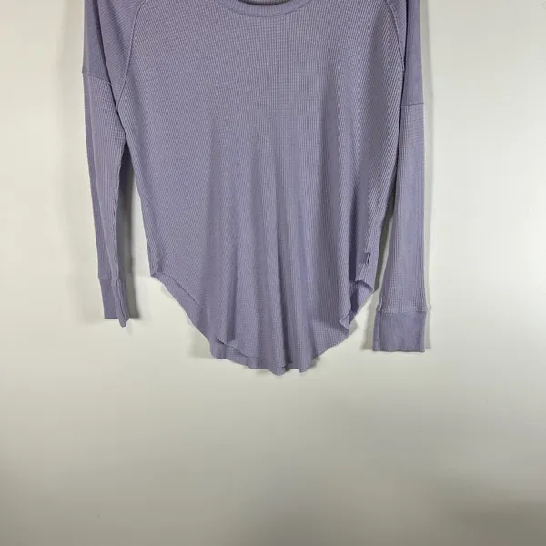Aritzia TNA Size XXS Alder Thermal Waffle Knit Long Sleeve‎ Lilac Purple Casual - Image 3