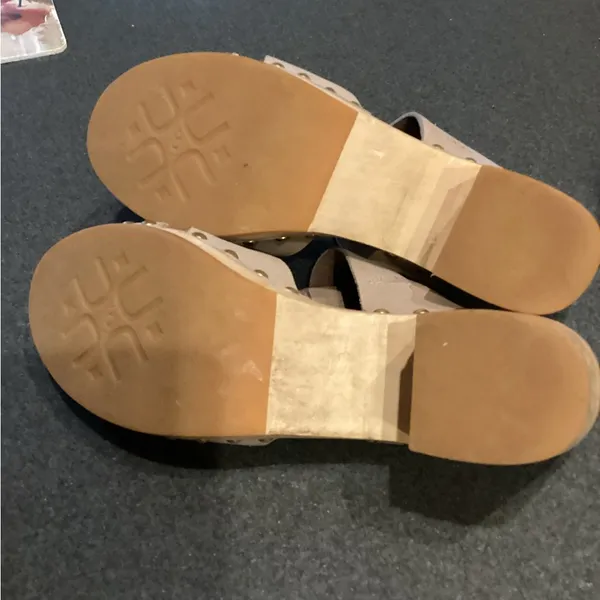 Women’s UGG wedges size 8 - Image 5