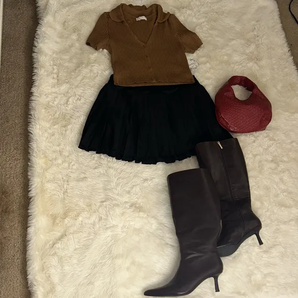Brown Ribbed Crop Top with collar Size undefined - Image 8