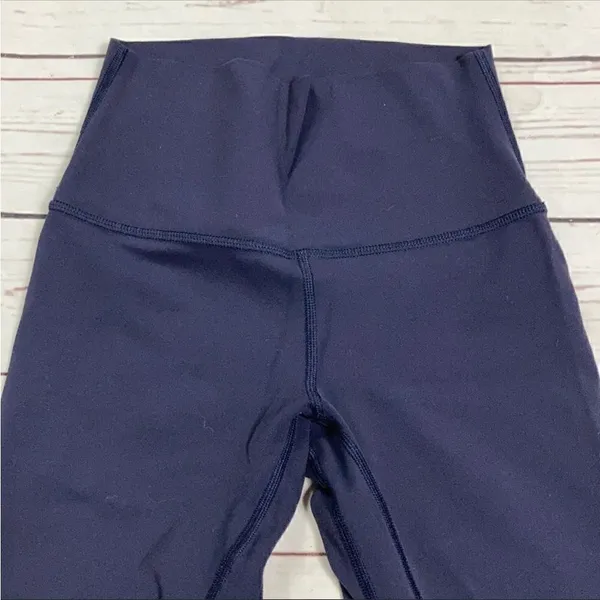 Lululemon Navy Blue Crop Leggings - Image 5