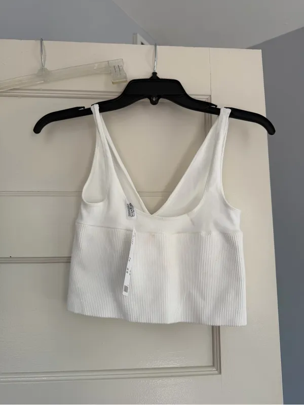 New Urban Outfitters top - Image 3