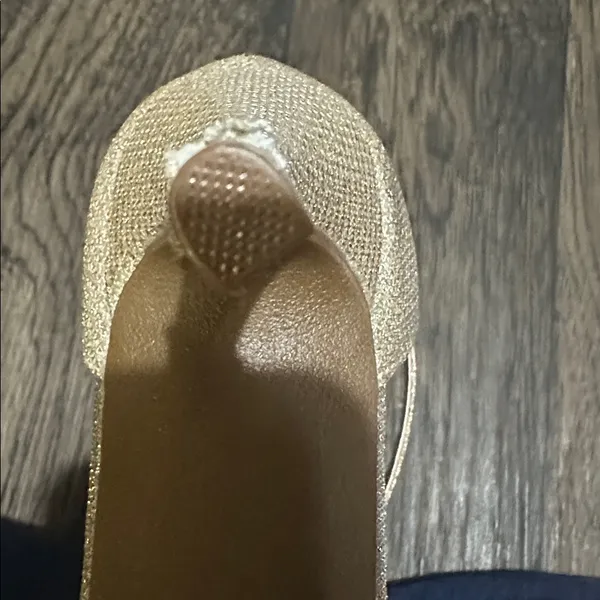 Dream Paris Elegant Gold Strappy Women's Heels - Image 3