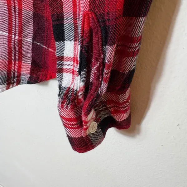 LOFT Red Plaid Long‎ Sleeve Button Back Blouse Size Medium - Image 8