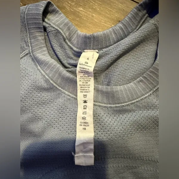 Lululemon Swiftly Tech Short Sleeve Blue Gray - Image 3
