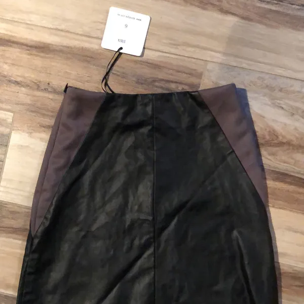 LF silver wishes black tan faux leather suede mini skirt - Image 4