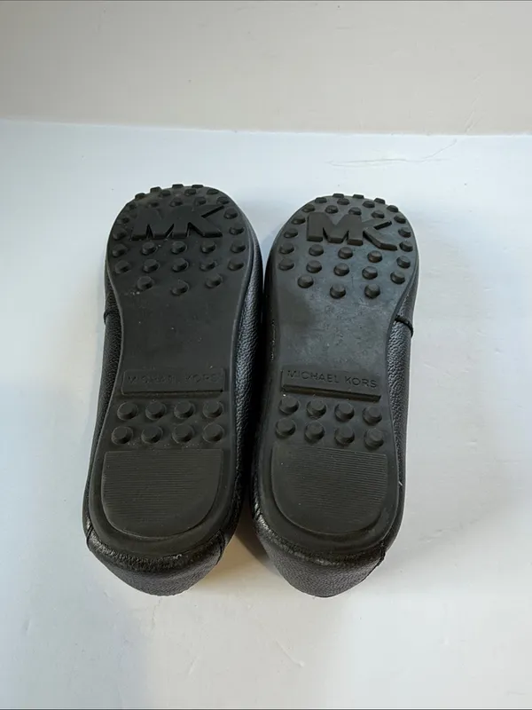 Michael Kors Black Pebbled Leather Bow Moccasin Flats - Image 6