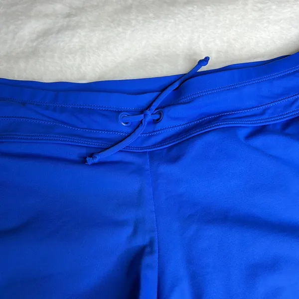 Athleta Royal Blue Double Layer Athletic Shorts Size L - Image 2