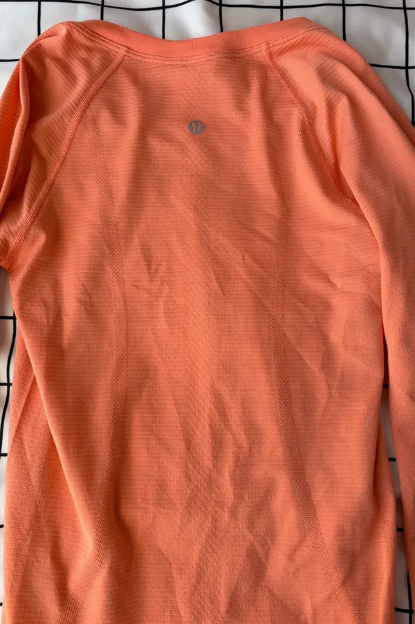 Lululemon Woman’s Coral Long Sleeve Swiftly Tech, Size 2, Hip Length. - Image 7