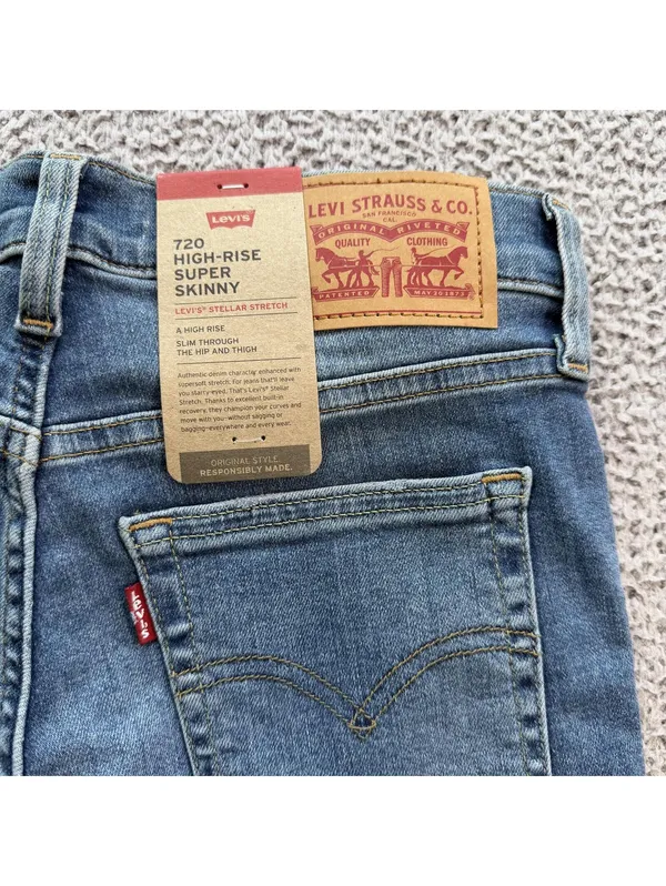 Levis 720 High Rise Super Skinny Jeans Womens 28x30 Light Wash Stretch Denim NWT - Image 9