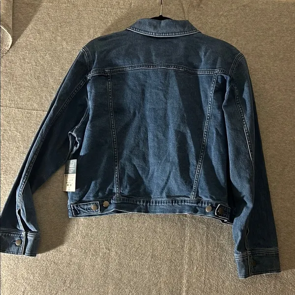 Abbott Elementary Teachers Edition‎ Vol 1 Denim Jacket Medium Wash XL 123-J178 - Image 7