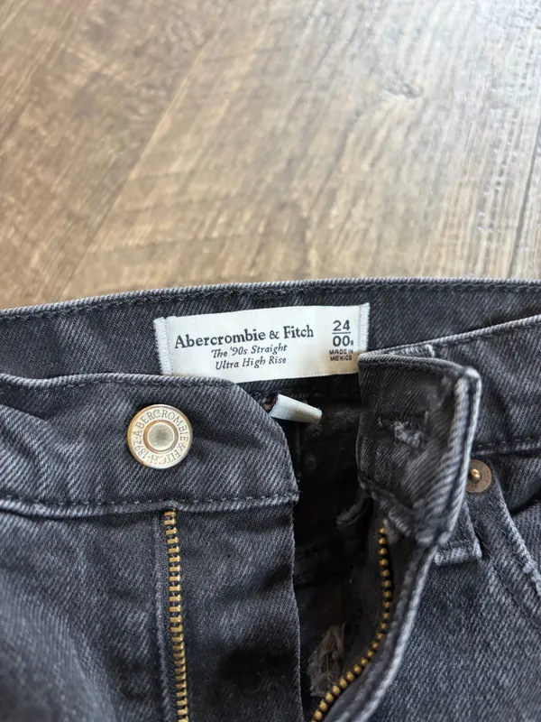 Abercrombie & Fitch 90’s Straight Black Jeans - Image 7