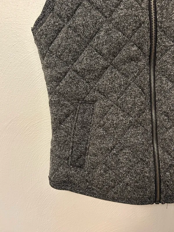 Abercrombie & Fitch Quilted Vest - Image 4