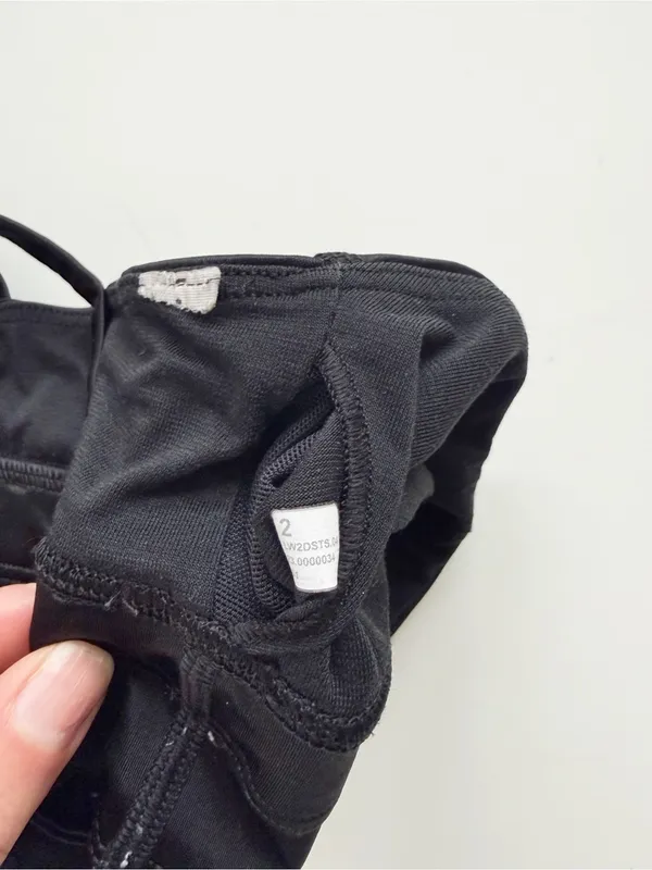 lululemon Energy Longline Bra - Shiny Black Size 2 - Image 5