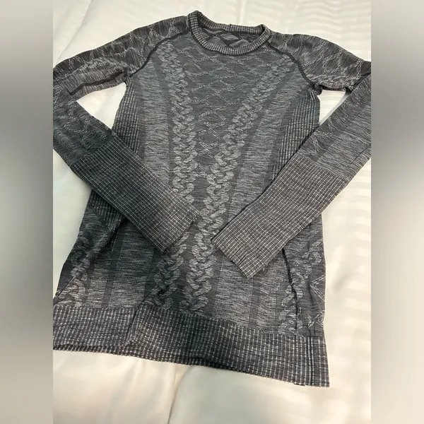 Lululemon Swiftly Tech Rest Less Pullover Long Sleeve - Image 4
