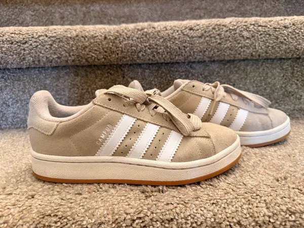 Tan adidas campus  - Image 3