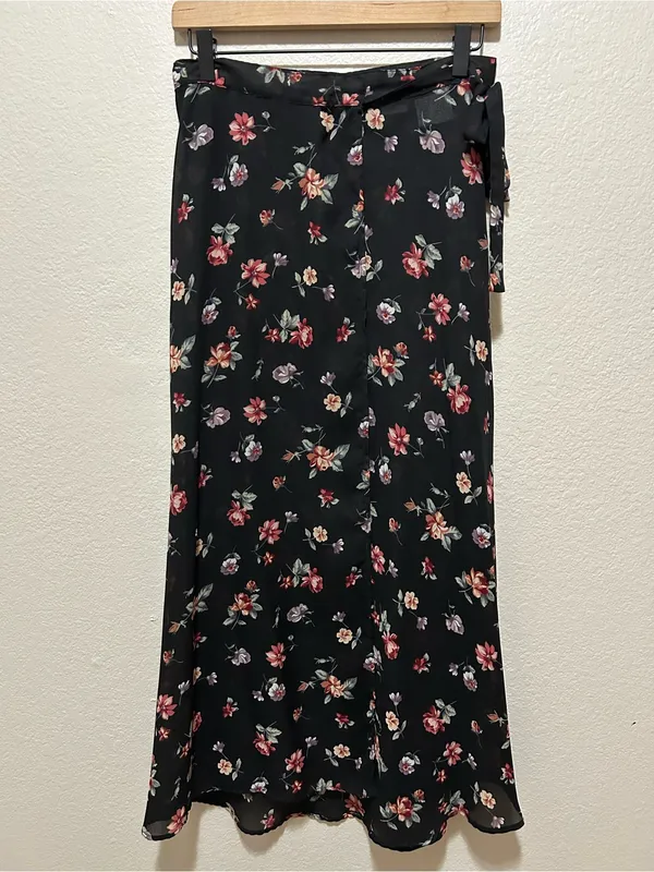 Vintage Solutions New York Floral True Wrap Maxi Skirt M Boho Cottagecore - Image 3