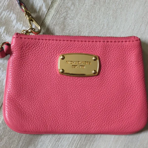 Michael Kors Coral Leather Wristlet with Card Slots - Image 2