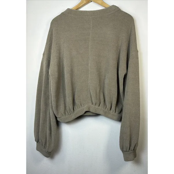 Free People Beach Women's green Pullover Sweater medium cropped streetwear NWT - Image 7