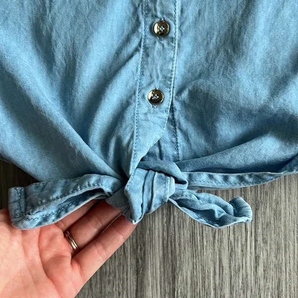 Jeans Button Up Tank Top Knot Front Size M Blue Size M - Image 2