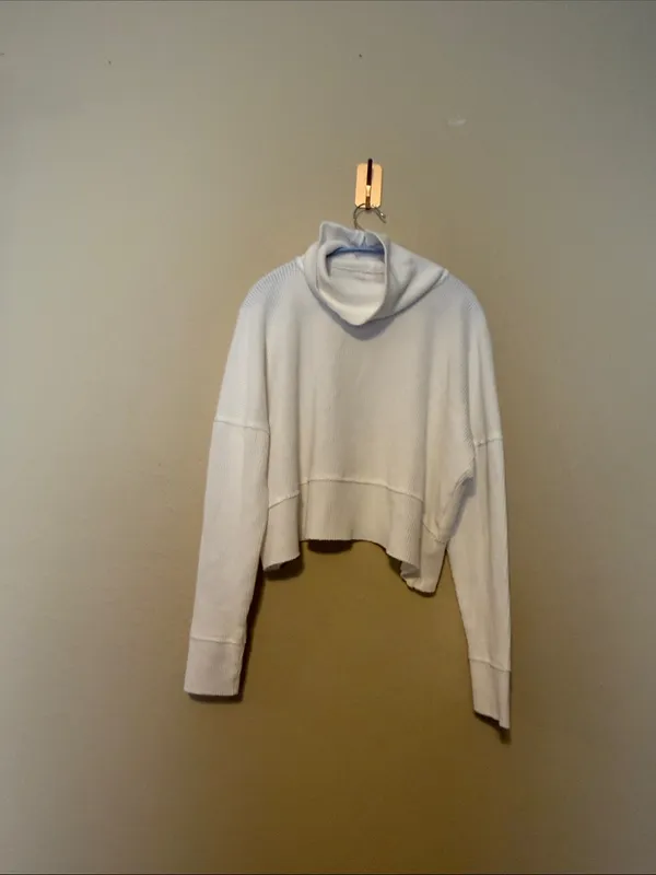 We‎ The Free Highland White Waffle Knit Oversized Turtleneck Size Small - Image 3