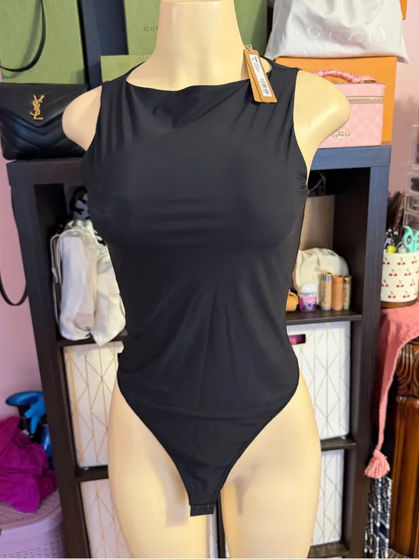 SKIMS NWT Black Sleeveless black Bodysuit - Image 4