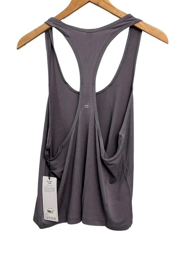 Alo All Day Tank Size Medium - Image 8