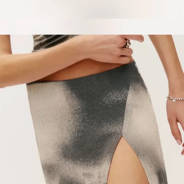 Reformation Kiara Mini Skirt Low rise - Image 2