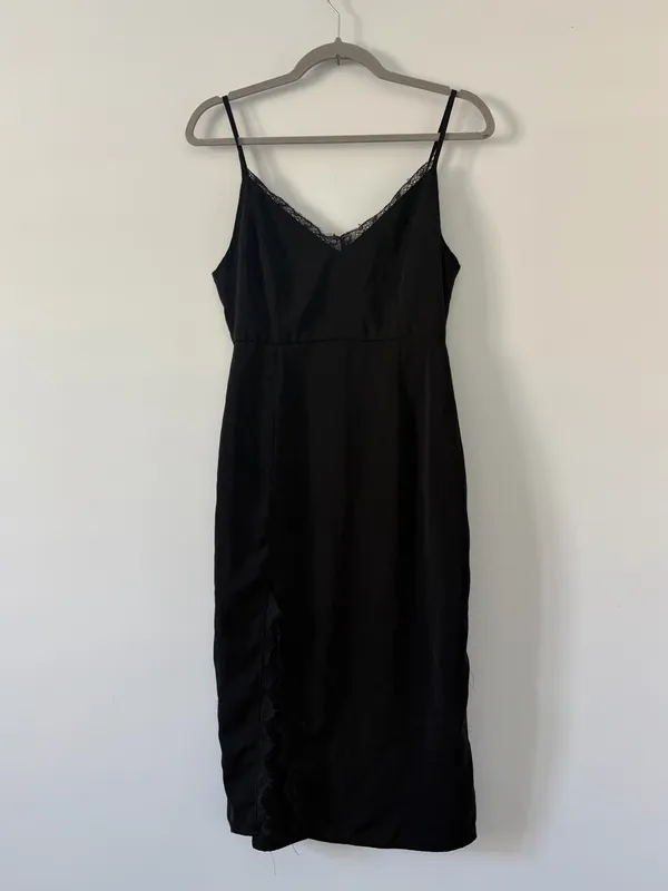 Superdown Brianna Black Lace Trim Sleeveless V Neck Slip Dress Small - Image 3